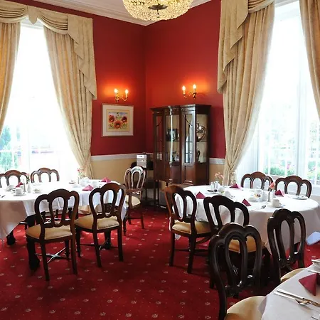 Abbeyville House 5*