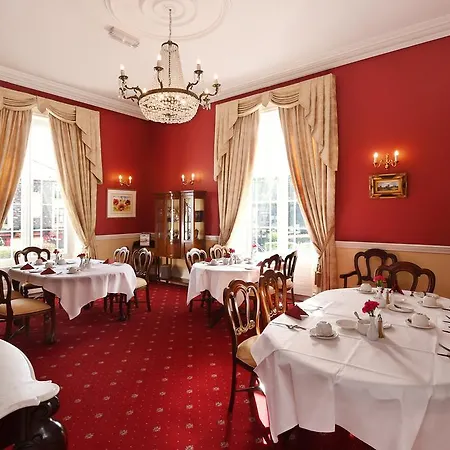 Abbeyville House 5*